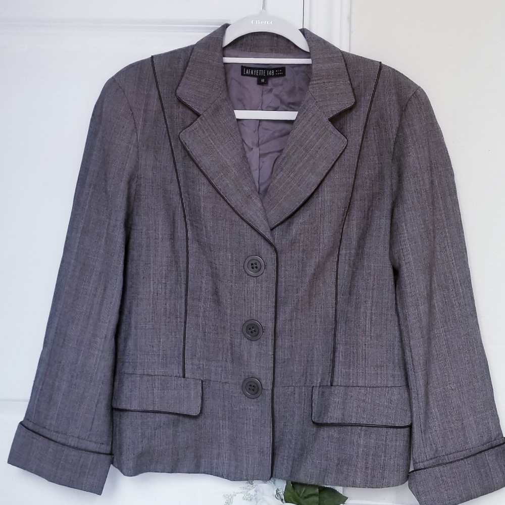 Lafayette 148 brown blazer size 16!